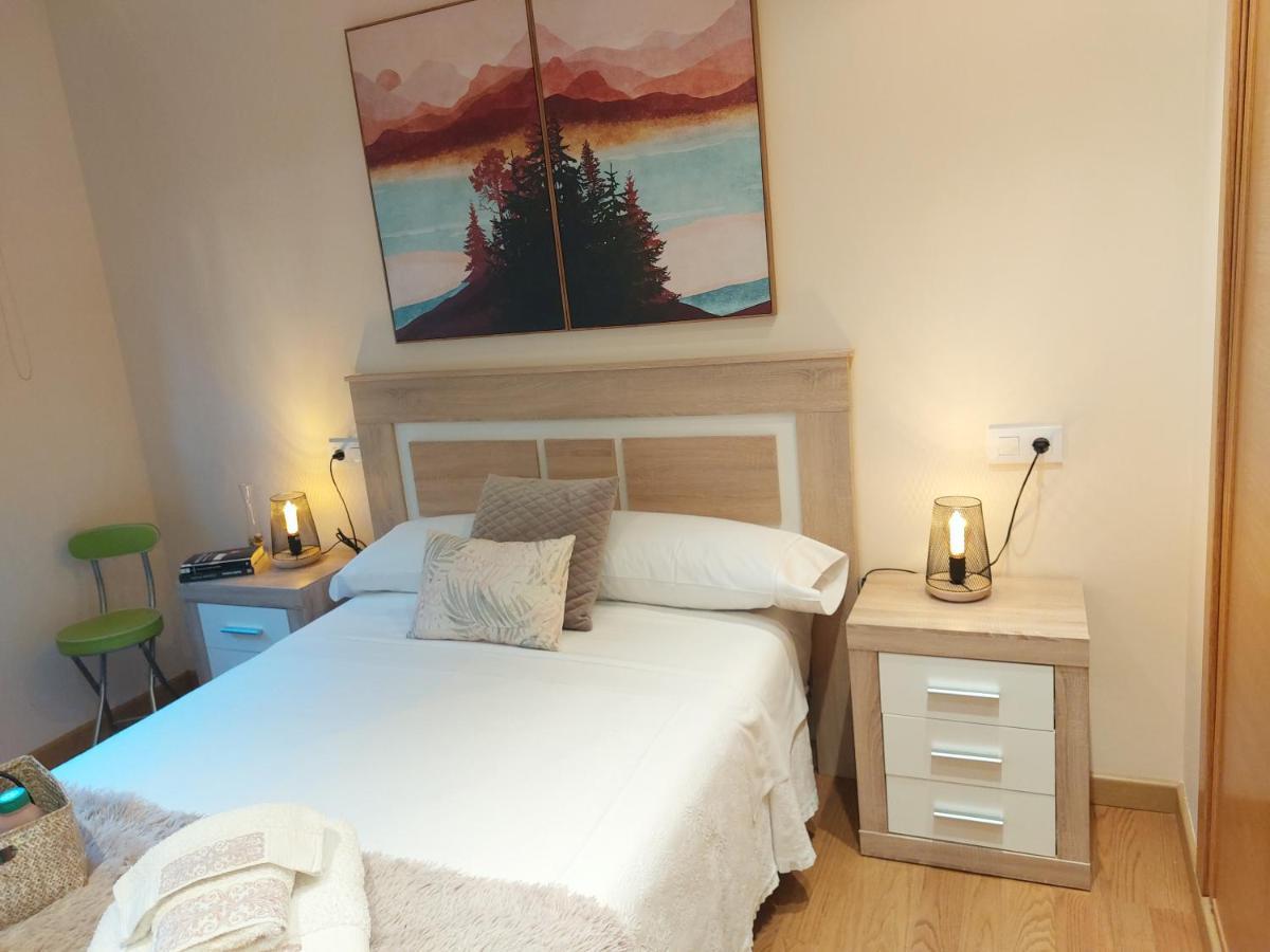 Apartamento Vieiro Con Plaza Garaje Gratis 산티아고데콤포스텔라 외부 사진